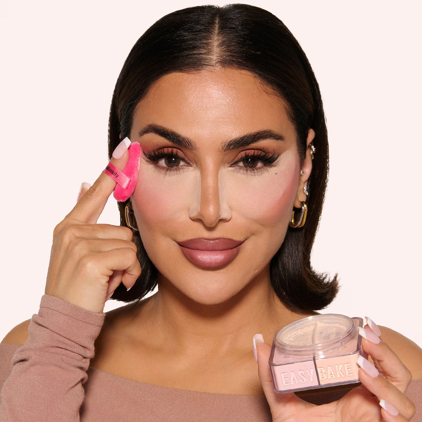 HUDA BEAUTY Easy Bake Loose Powder Duo