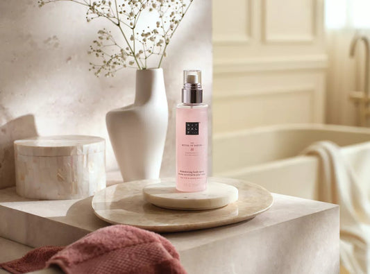 The Ritual of Sakura – Brume Scintillante pour le Corps 150 ml